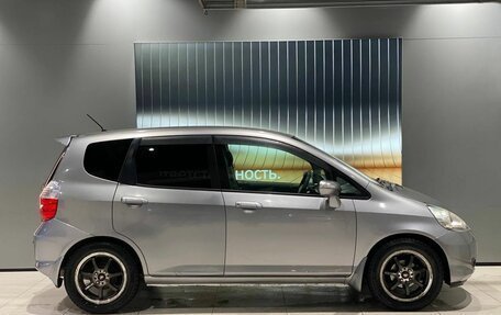 Honda Fit III, 2005 год, 450 000 рублей, 4 фотография
