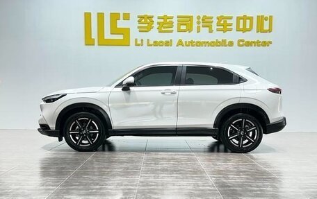 Honda Vezel, 2024 год, 2 140 000 рублей, 3 фотография