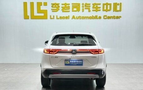 Honda Vezel, 2024 год, 2 140 000 рублей, 4 фотография