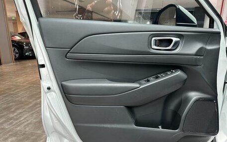 Honda Vezel, 2024 год, 2 140 000 рублей, 13 фотография