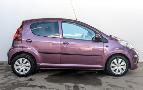 Peugeot 107 I рестайлинг, 2012 год, 615 000 рублей, 4 фотография
