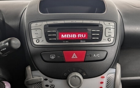 Peugeot 107 I рестайлинг, 2012 год, 615 000 рублей, 17 фотография