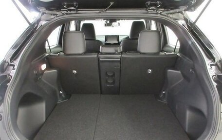 Toyota Yaris Cross, 2022 год, 1 541 000 рублей, 9 фотография