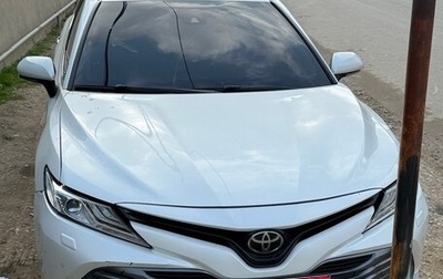 Toyota Camry, 2019 год, 1 700 000 рублей, 1 фотография