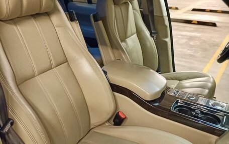 Land Rover Range Rover IV рестайлинг, 2013 год, 3 600 000 рублей, 9 фотография