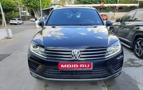 Volkswagen Touareg III, 2018 год, 4 500 000 рублей, 1 фотография