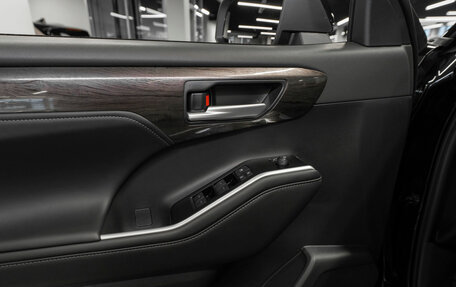 Toyota Highlander, 2025 год, 6 200 000 рублей, 18 фотография