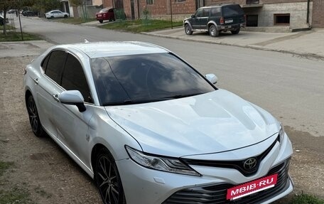 Toyota Camry, 2019 год, 1 700 000 рублей, 7 фотография