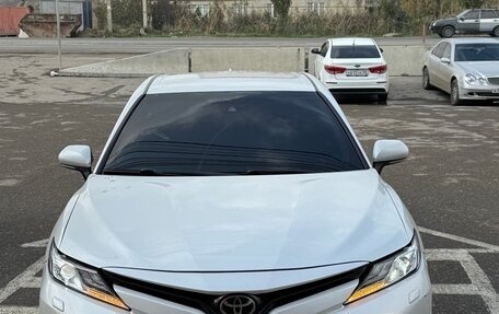 Toyota Camry, 2019 год, 1 700 000 рублей, 9 фотография