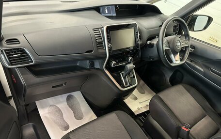 Nissan Serena IV, 2018 год, 1 989 900 рублей, 13 фотография