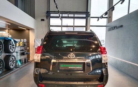 Toyota Land Cruiser Prado 150 рестайлинг 2, 2010 год, 2 050 000 рублей, 6 фотография