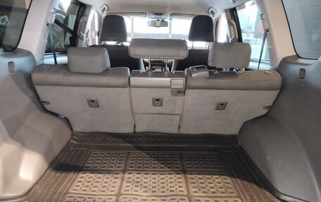 Toyota Land Cruiser Prado 150 рестайлинг 2, 2010 год, 2 050 000 рублей, 14 фотография