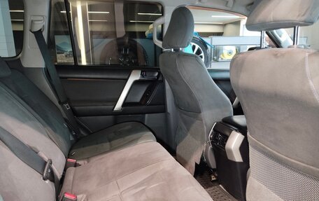 Toyota Land Cruiser Prado 150 рестайлинг 2, 2010 год, 2 050 000 рублей, 9 фотография