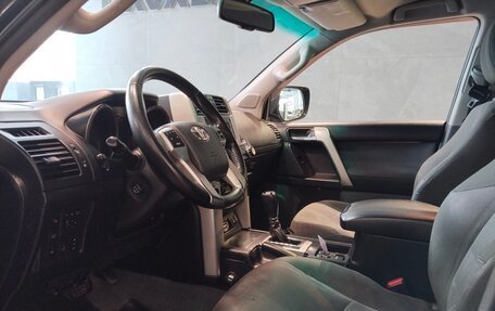 Toyota Land Cruiser Prado 150 рестайлинг 2, 2010 год, 2 050 000 рублей, 7 фотография