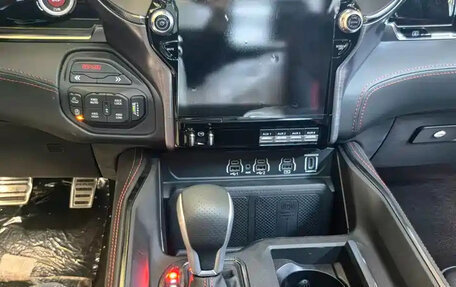 Rambler 1500, 2025 год, 15 300 000 рублей, 17 фотография