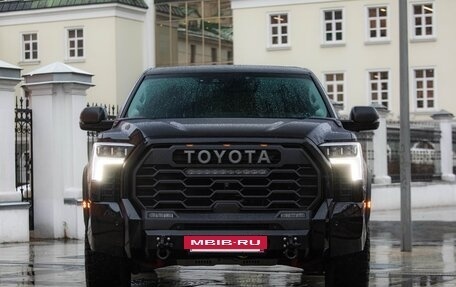 Toyota Tundra, 2023 год, 9 000 000 рублей, 2 фотография