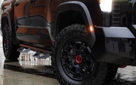 Toyota Tundra, 2023 год, 9 000 000 рублей, 33 фотография