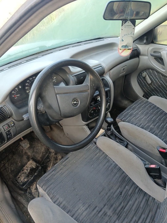 Opel Astra F, 1993 год, 35 000 рублей, 7 фотография