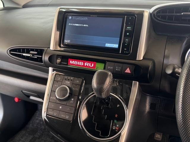 Toyota Wish II рестайлинг, 2017 год, 899 965 рублей, 8 фотография