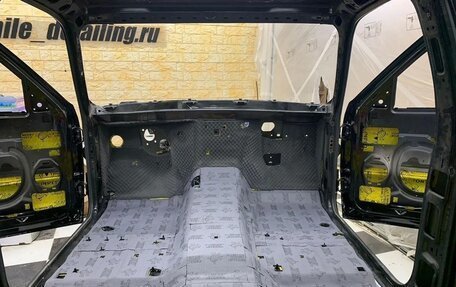 Chevrolet Tahoe II, 2001 год, 2 980 000 рублей, 25 фотография