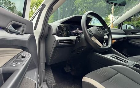 Volkswagen Golf VIII, 2021 год, 1 480 000 рублей, 12 фотография