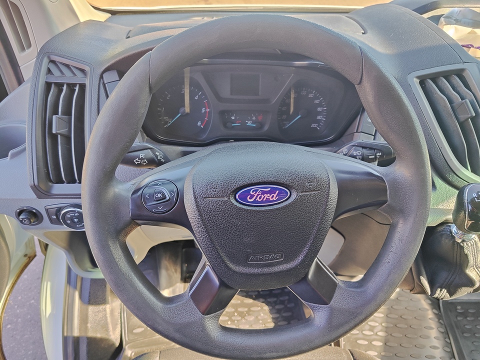 Ford Transit, 2017 год, 1 799 990 рублей, 3 фотография