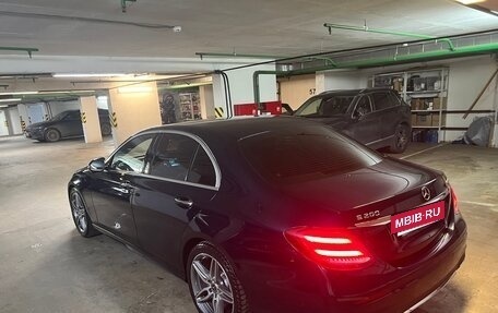 Mercedes-Benz E-Класс, 2017 год, 3 500 000 рублей, 6 фотография