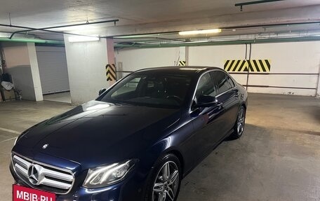 Mercedes-Benz E-Класс, 2017 год, 3 500 000 рублей, 2 фотография