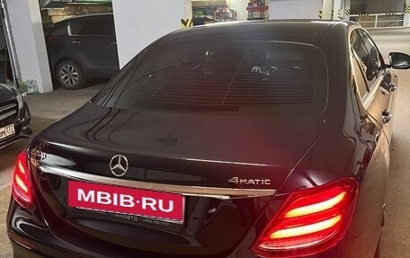 Mercedes-Benz E-Класс, 2017 год, 3 500 000 рублей, 5 фотография