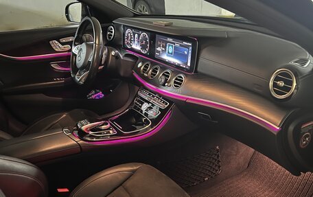 Mercedes-Benz E-Класс, 2017 год, 3 500 000 рублей, 10 фотография