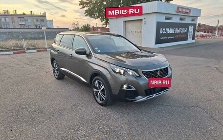 Peugeot 5008 II, 2020 год, 2 500 000 рублей, 2 фотография
