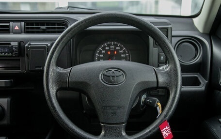 Toyota Succeed I рестайлинг, 2016 год, 899 000 рублей, 17 фотография