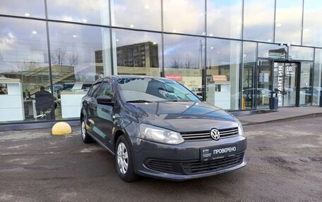Volkswagen Polo VI (EU Market), 2011 год, 630 000 рублей, 3 фотография