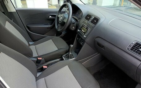 Volkswagen Polo VI (EU Market), 2011 год, 630 000 рублей, 13 фотография