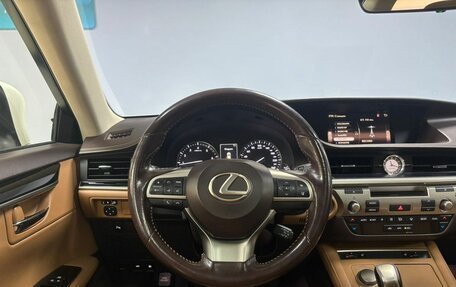 Lexus ES VII, 2016 год, 2 643 000 рублей, 18 фотография