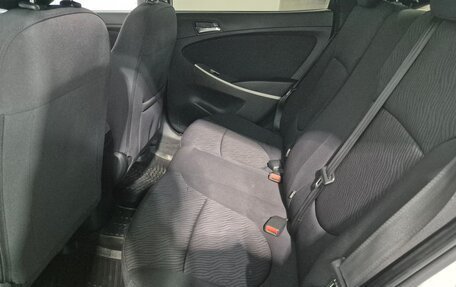 Hyundai Solaris II рестайлинг, 2013 год, 864 000 рублей, 15 фотография