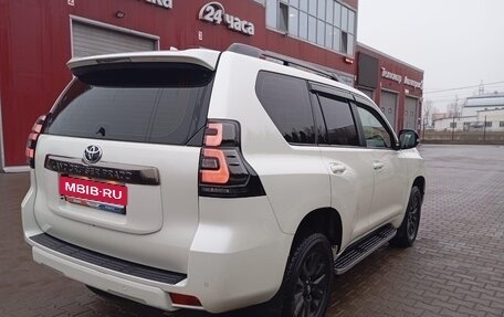 Toyota Land Cruiser Prado 150 рестайлинг 2, 2020 год, 6 200 000 рублей, 3 фотография