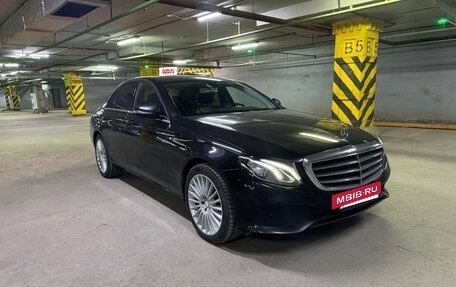 Mercedes-Benz E-Класс, 2018 год, 2 400 000 рублей, 2 фотография