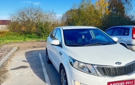 KIA Rio III рестайлинг, 2013 год, 945 000 рублей, 1 фотография