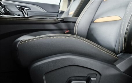 FAW Bestune T77, 2024 год, 2 324 000 рублей, 10 фотография