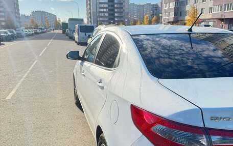 KIA Rio III рестайлинг, 2013 год, 945 000 рублей, 4 фотография