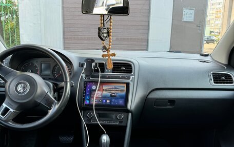 Volkswagen Polo VI (EU Market), 2015 год, 900 000 рублей, 8 фотография