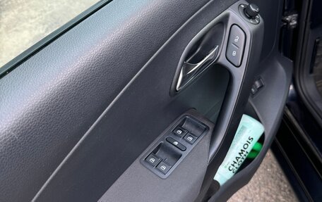 Volkswagen Polo VI (EU Market), 2015 год, 900 000 рублей, 14 фотография