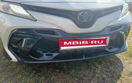 Toyota Camry, 2019 год, 3 650 000 рублей, 6 фотография