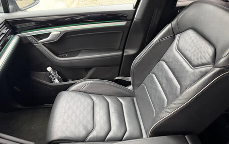 Volkswagen Touareg III, 2019 год, 6 350 000 рублей, 6 фотография