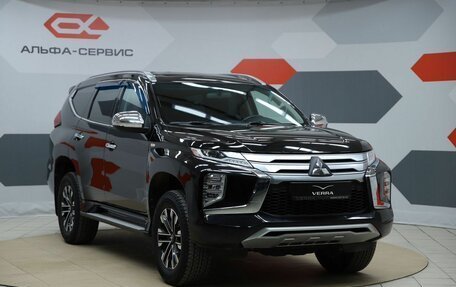 Mitsubishi Montero Sport, 2022 год, 4 190 000 рублей, 3 фотография