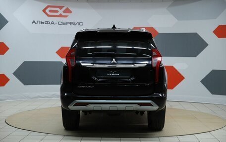 Mitsubishi Montero Sport, 2022 год, 4 190 000 рублей, 6 фотография