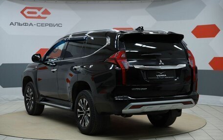 Mitsubishi Montero Sport, 2022 год, 4 190 000 рублей, 7 фотография