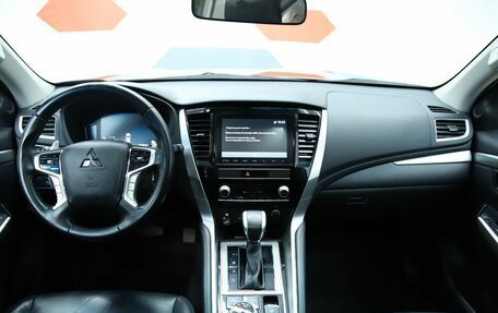 Mitsubishi Montero Sport, 2022 год, 4 190 000 рублей, 17 фотография