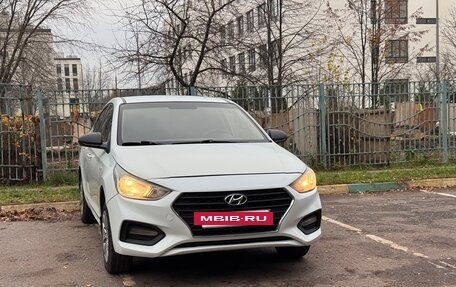 Hyundai Solaris II рестайлинг, 2018 год, 729 000 рублей, 3 фотография